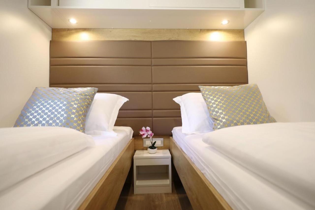 Estrada Mobile 4* Biograd Na Moru