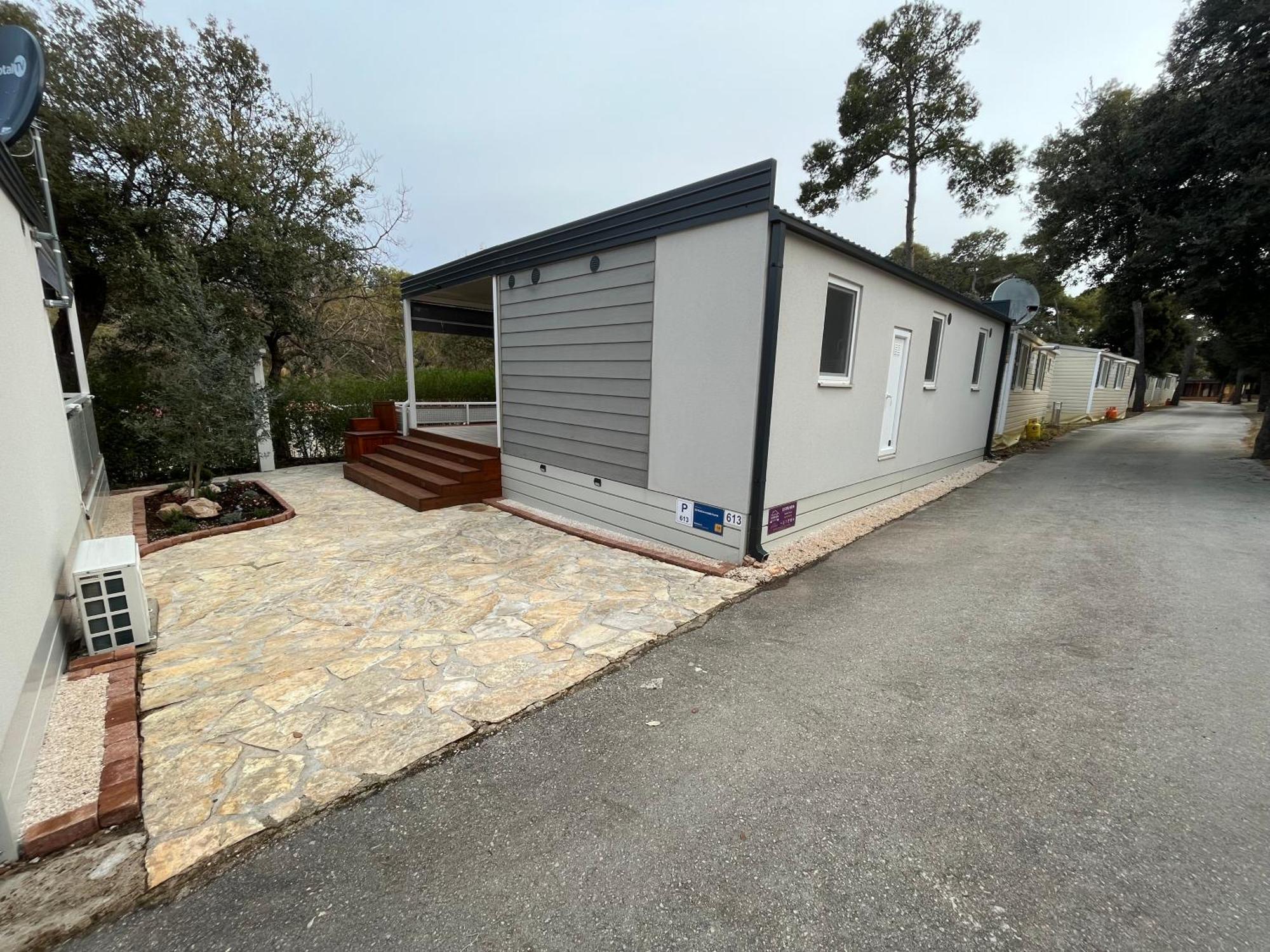 Camping Estrada Mobile